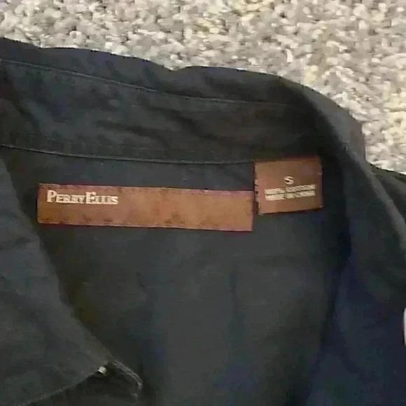 Perry Ellis long sleeve button down - Picture 3 of 6